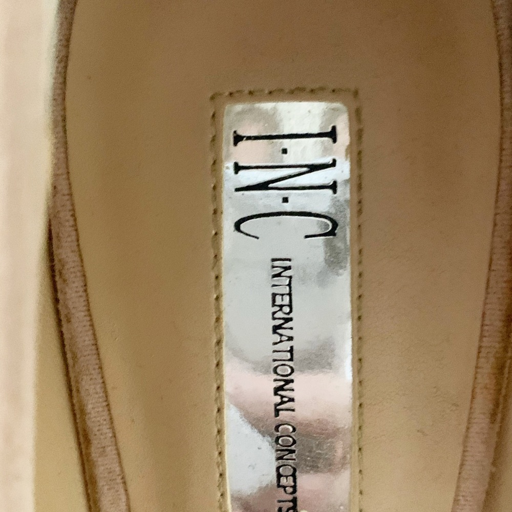 ▪️SOLD 🏷 I.N.C women’s  shoes - Picture 4 of 5